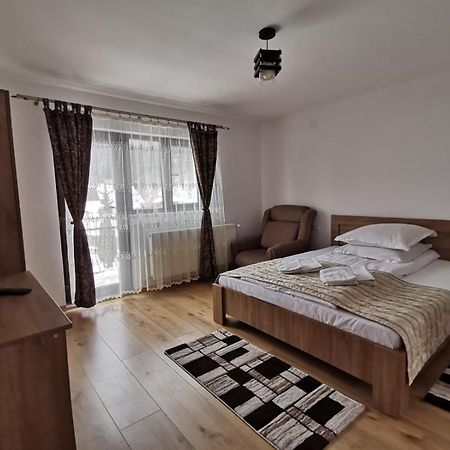 Casa Dana Olteanu Hotell Moeciu De Sus Exteriör bild