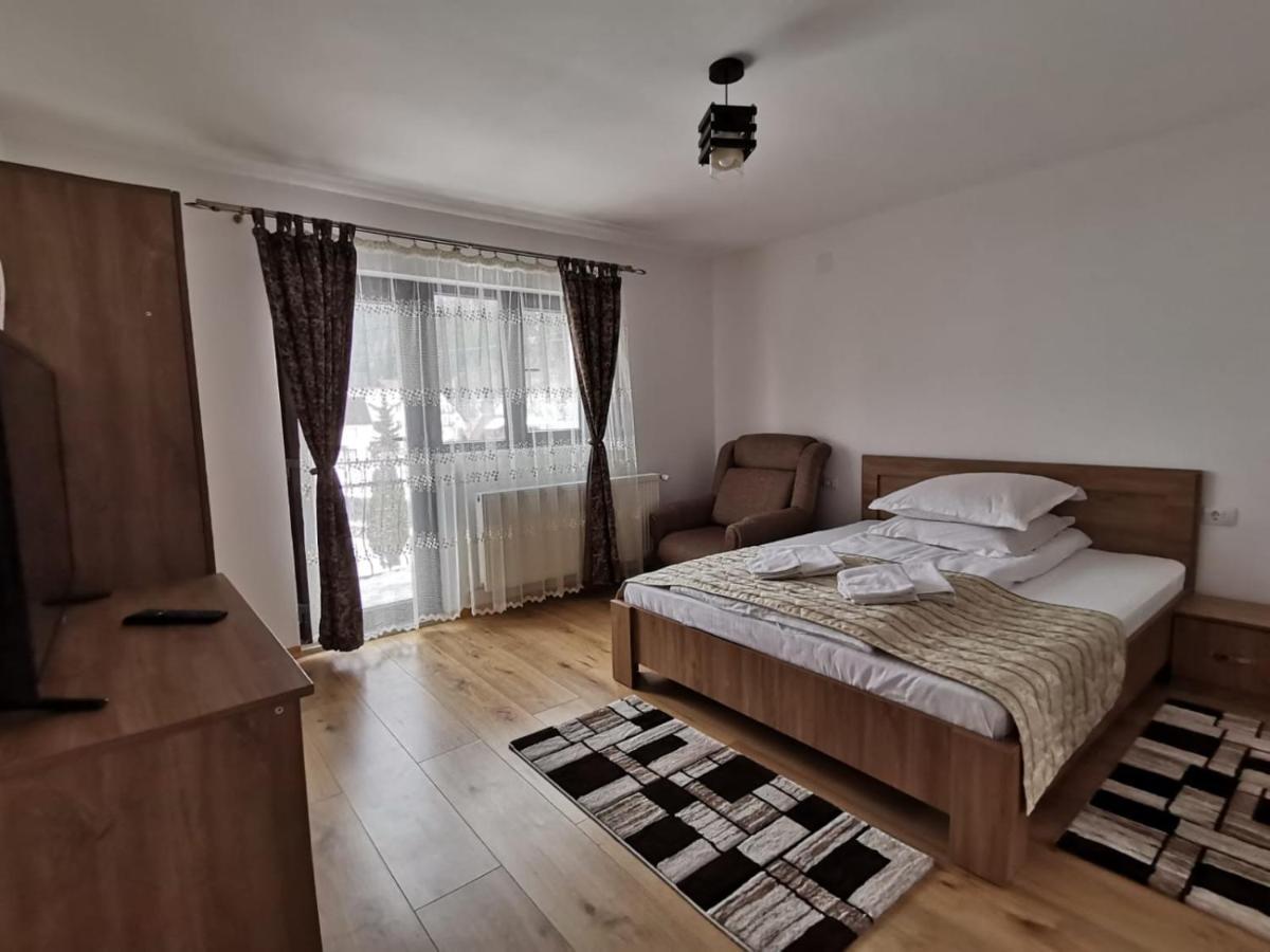 Casa Dana Olteanu Hotell Moeciu De Sus Exteriör bild