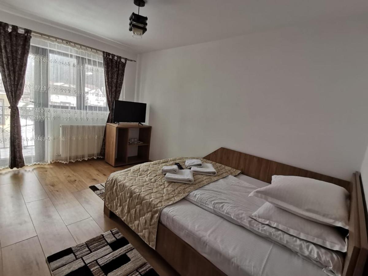 Casa Dana Olteanu Hotell Moeciu De Sus Exteriör bild