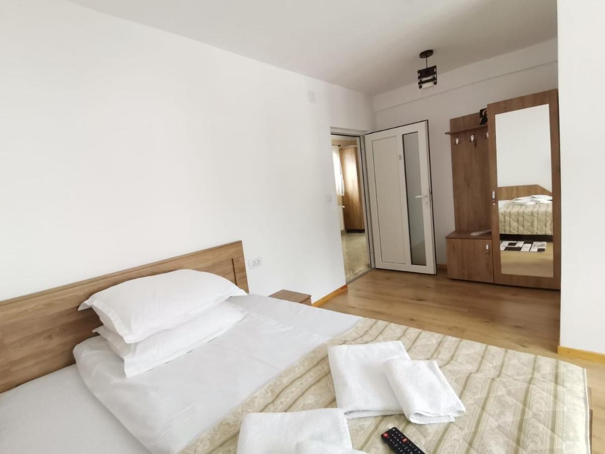 Casa Dana Olteanu Hotell Moeciu De Sus Exteriör bild