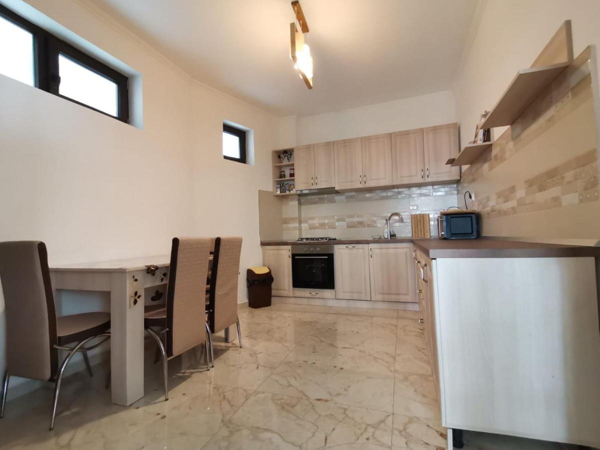 Casa Dana Olteanu Hotell Moeciu De Sus Exteriör bild