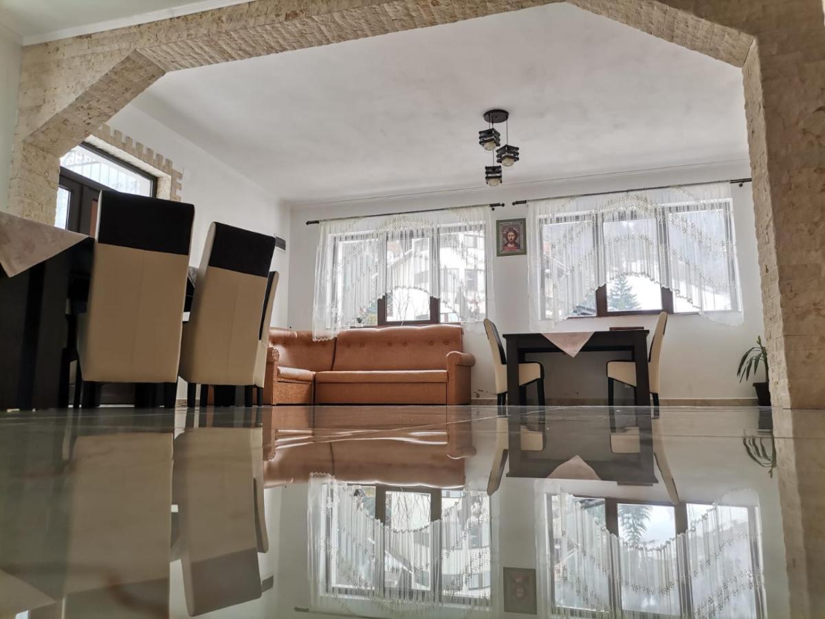 Casa Dana Olteanu Hotell Moeciu De Sus Exteriör bild