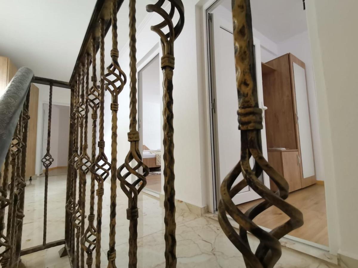 Casa Dana Olteanu Hotell Moeciu De Sus Exteriör bild